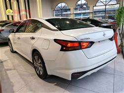 نیسان ئەلتیما